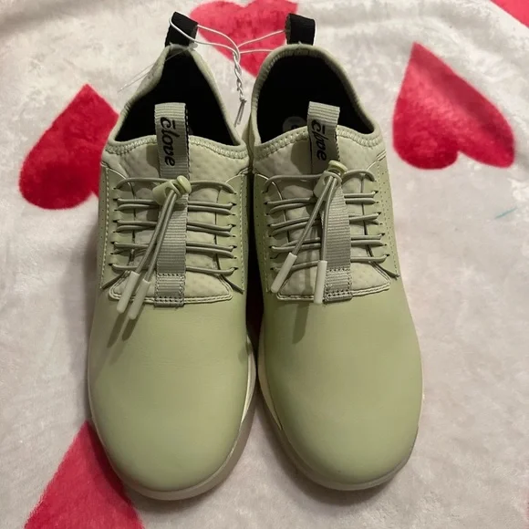 New Clove Classic Limited Edition Sage GreenNursing Shoes